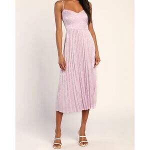 NWT Lulus Lavender Purple Satin Pleated Floral Midi Dress Women's size Medium